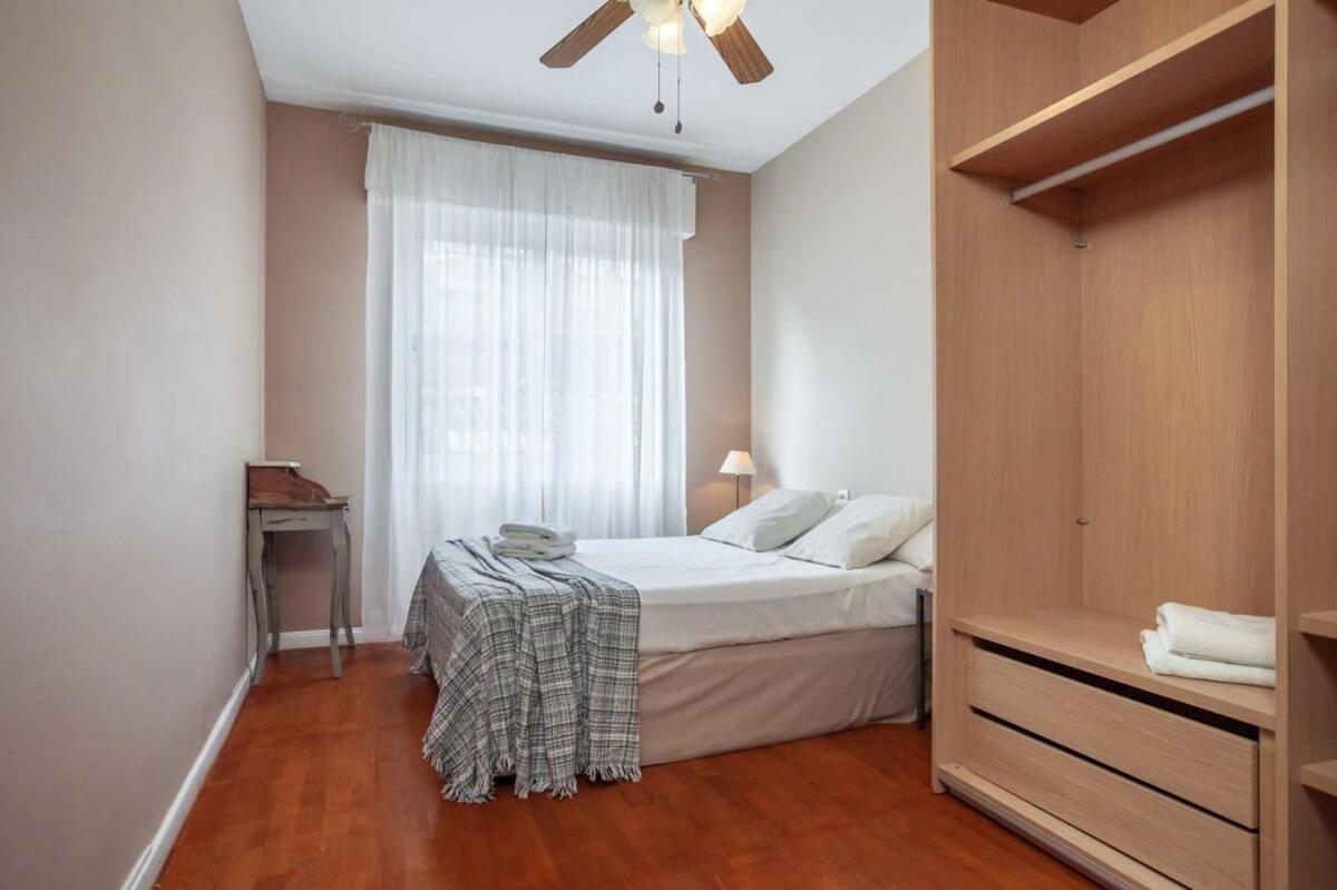 Next To Sagrada Familia 4-Bedroom Apartment Barcelona Exterior photo