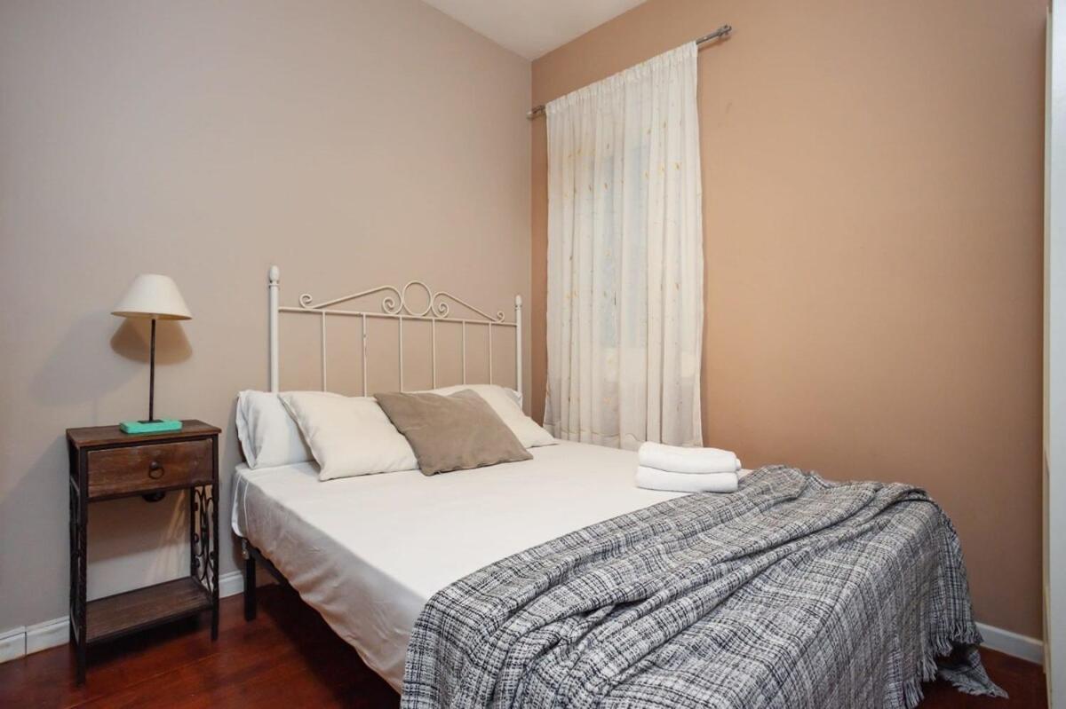 Next To Sagrada Familia 4-Bedroom Apartment Barcelona Exterior photo