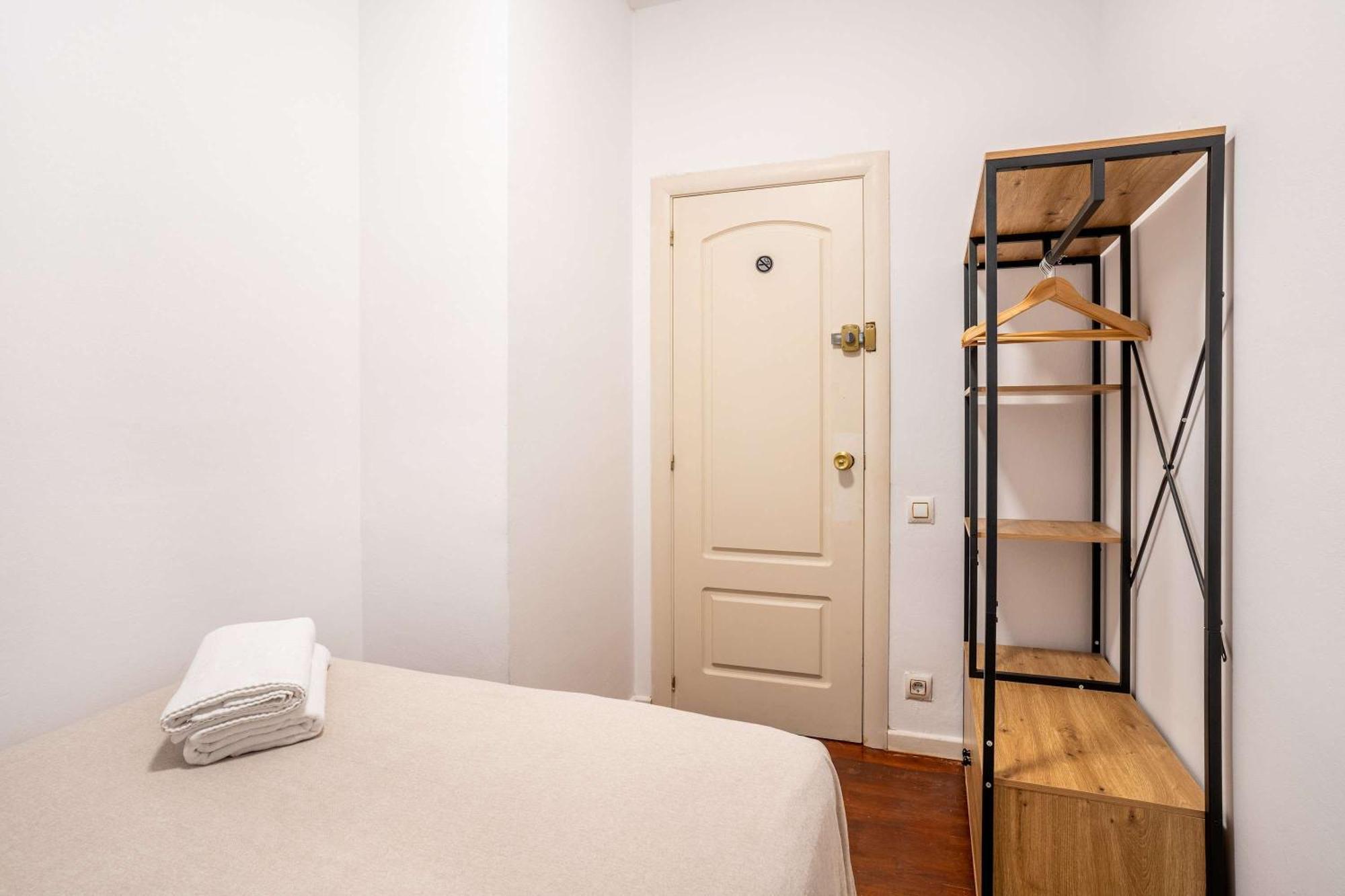 Next To Sagrada Familia 4-Bedroom Apartment Barcelona Exterior photo