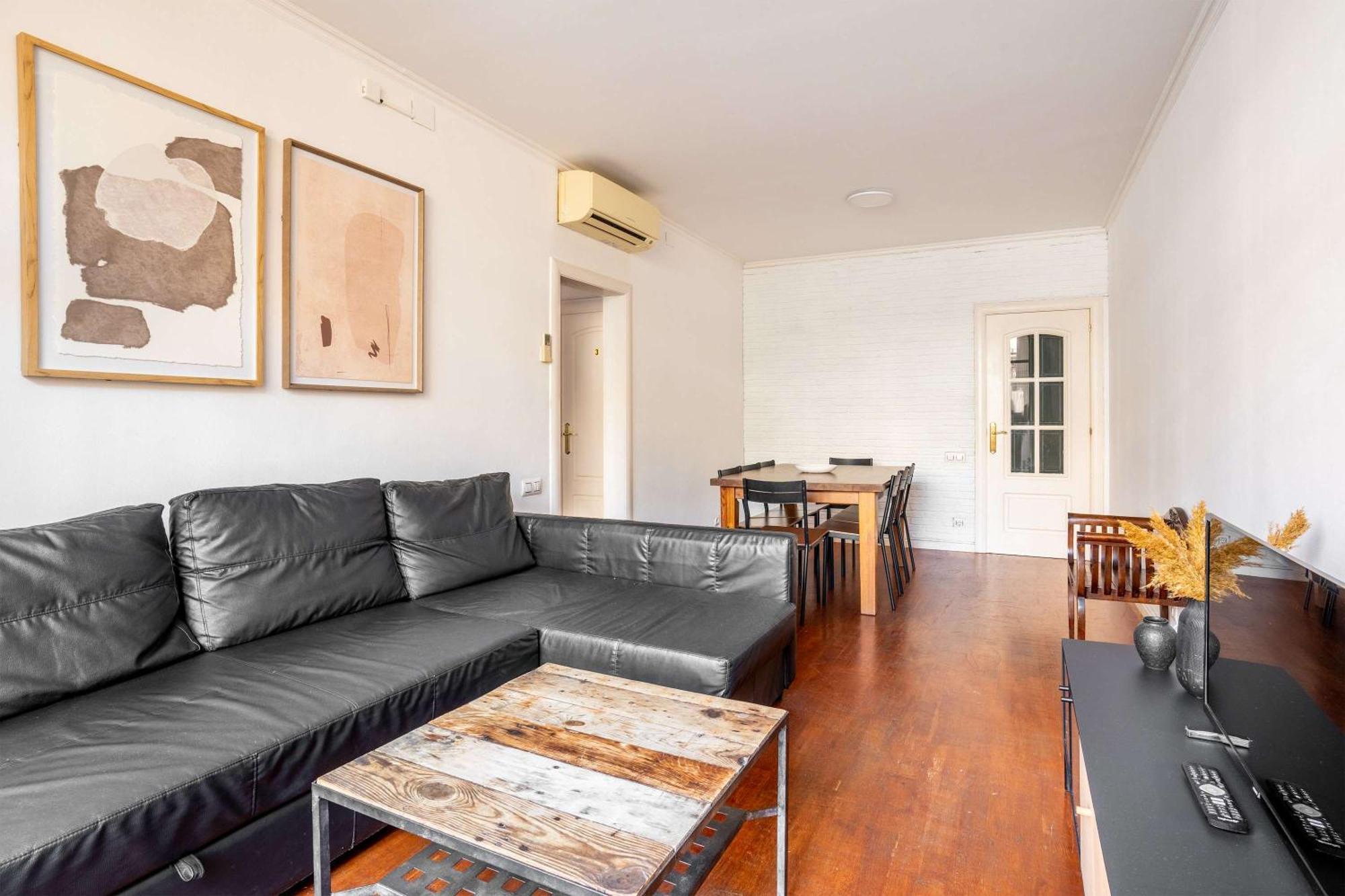 Next To Sagrada Familia 4-Bedroom Apartment Barcelona Exterior photo